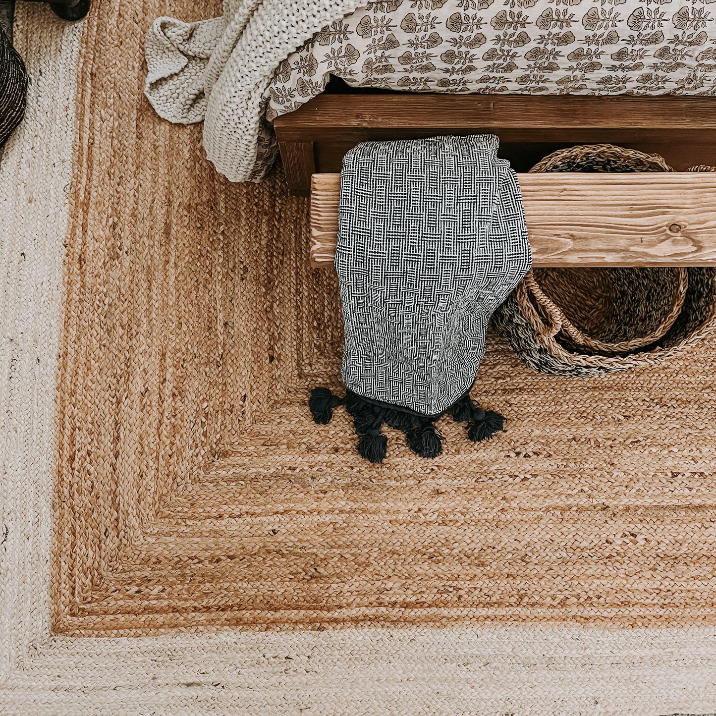 Yellowstone Braided Jute Rug - Ivory