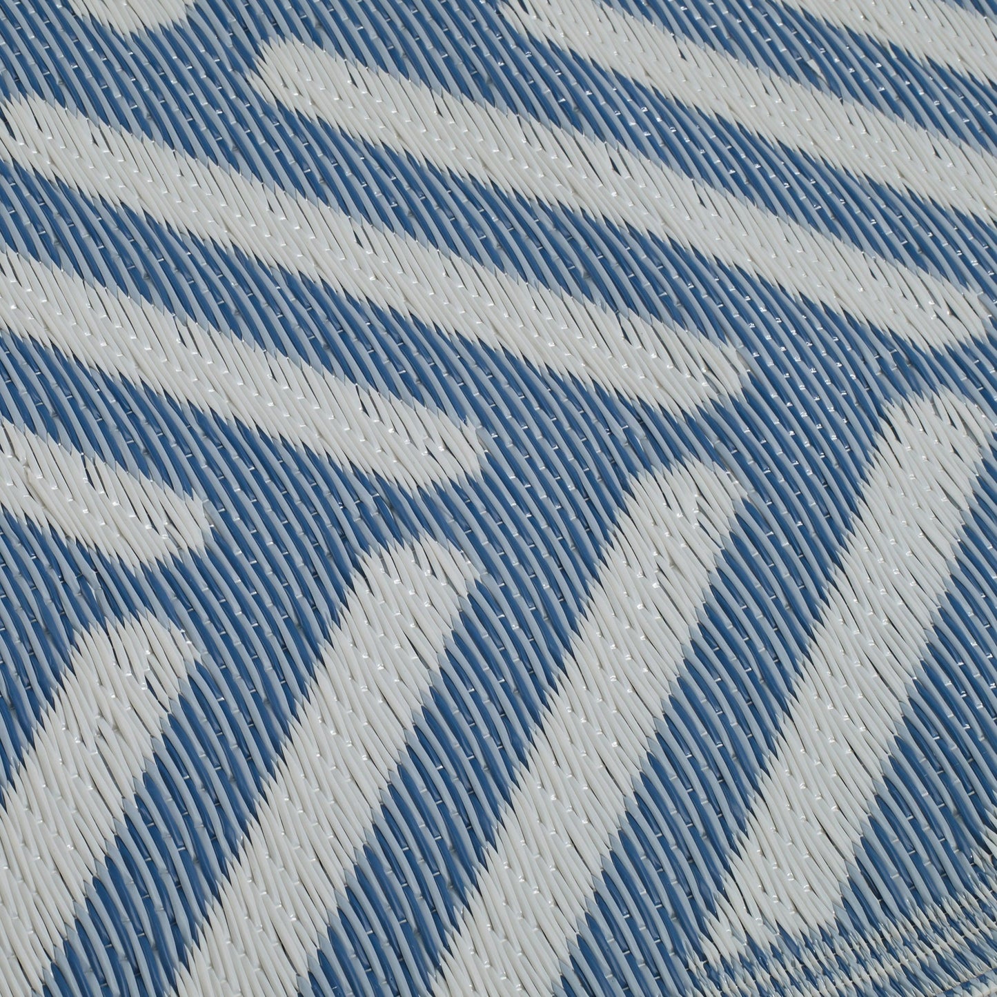 Fresno - Light Blue (9' x 12') Foldable Rug