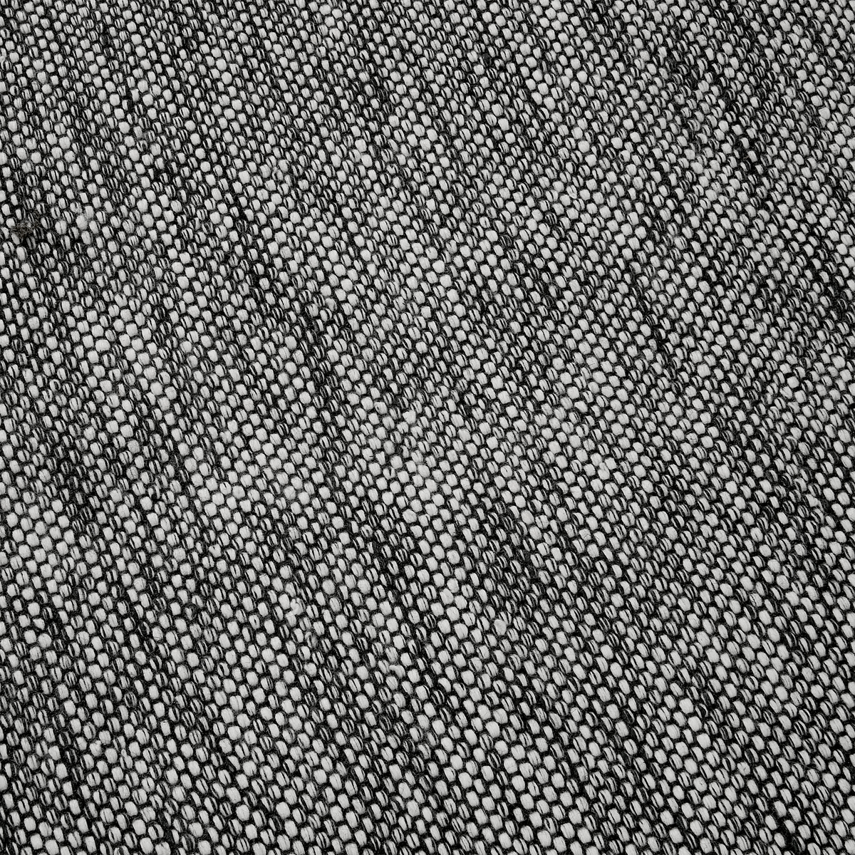 Black & Beige Outdoor Rug, close-up of weave texture in Black White