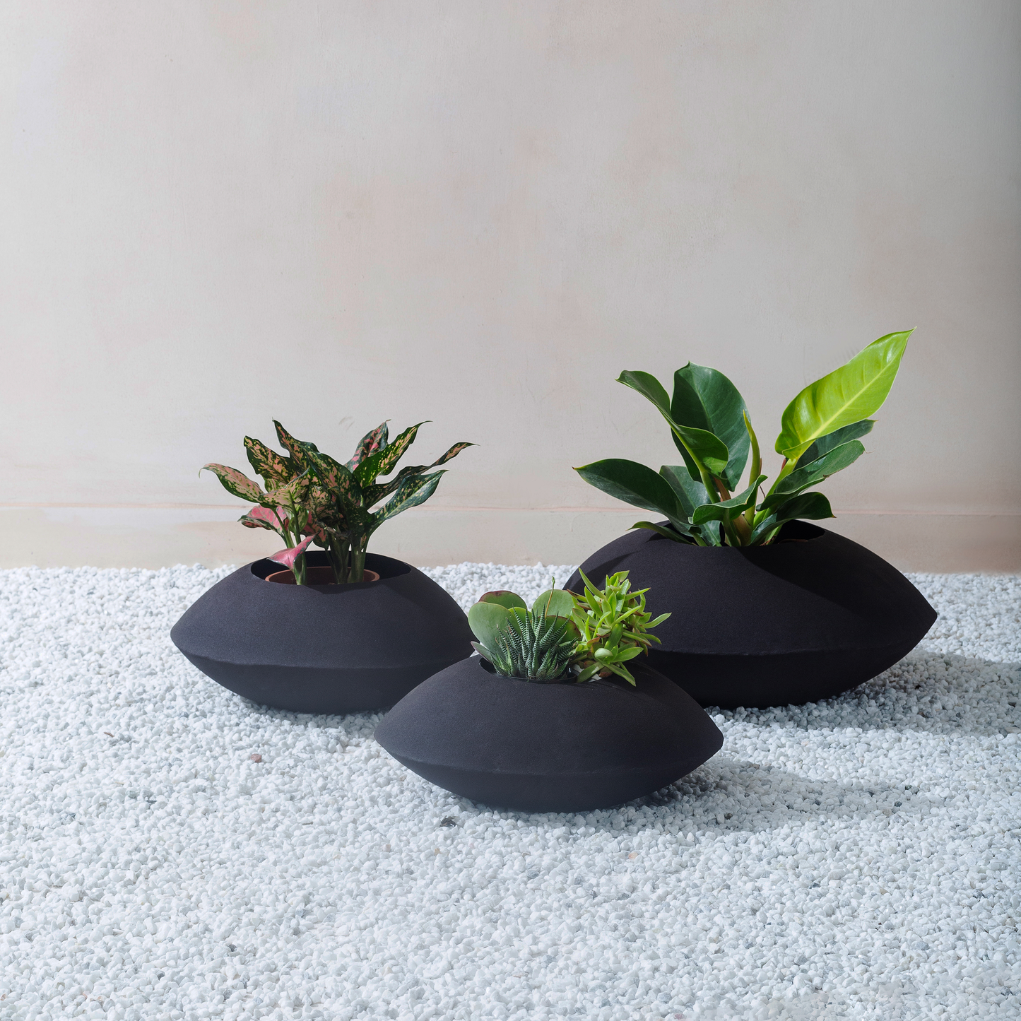 Cairn Mocha Charcoal Bowl Metal Planter - Handmade & Lightweight, Outdoor with Drainage