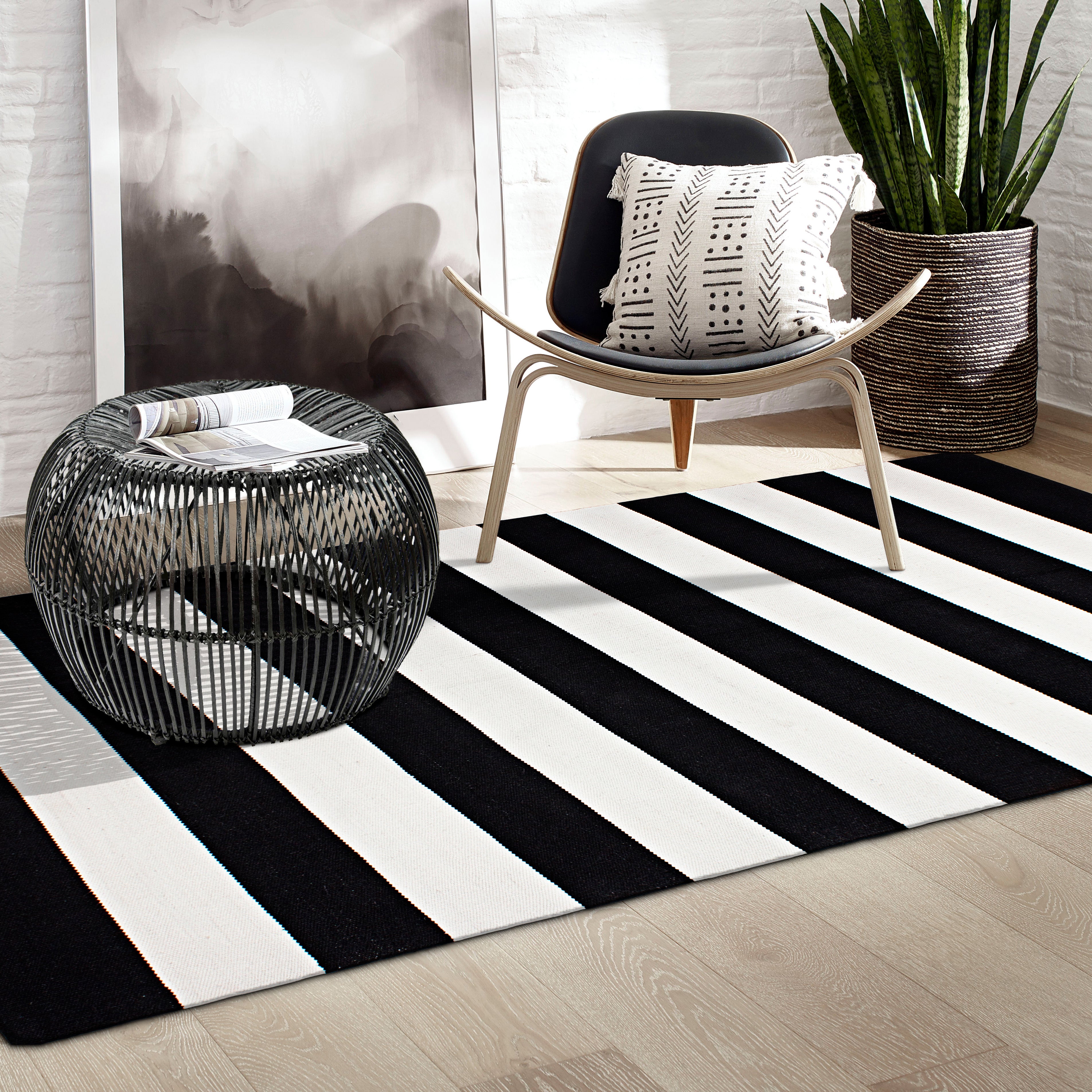 Stripe Black popular and White Woven Outdoor Rug, 5 x 7