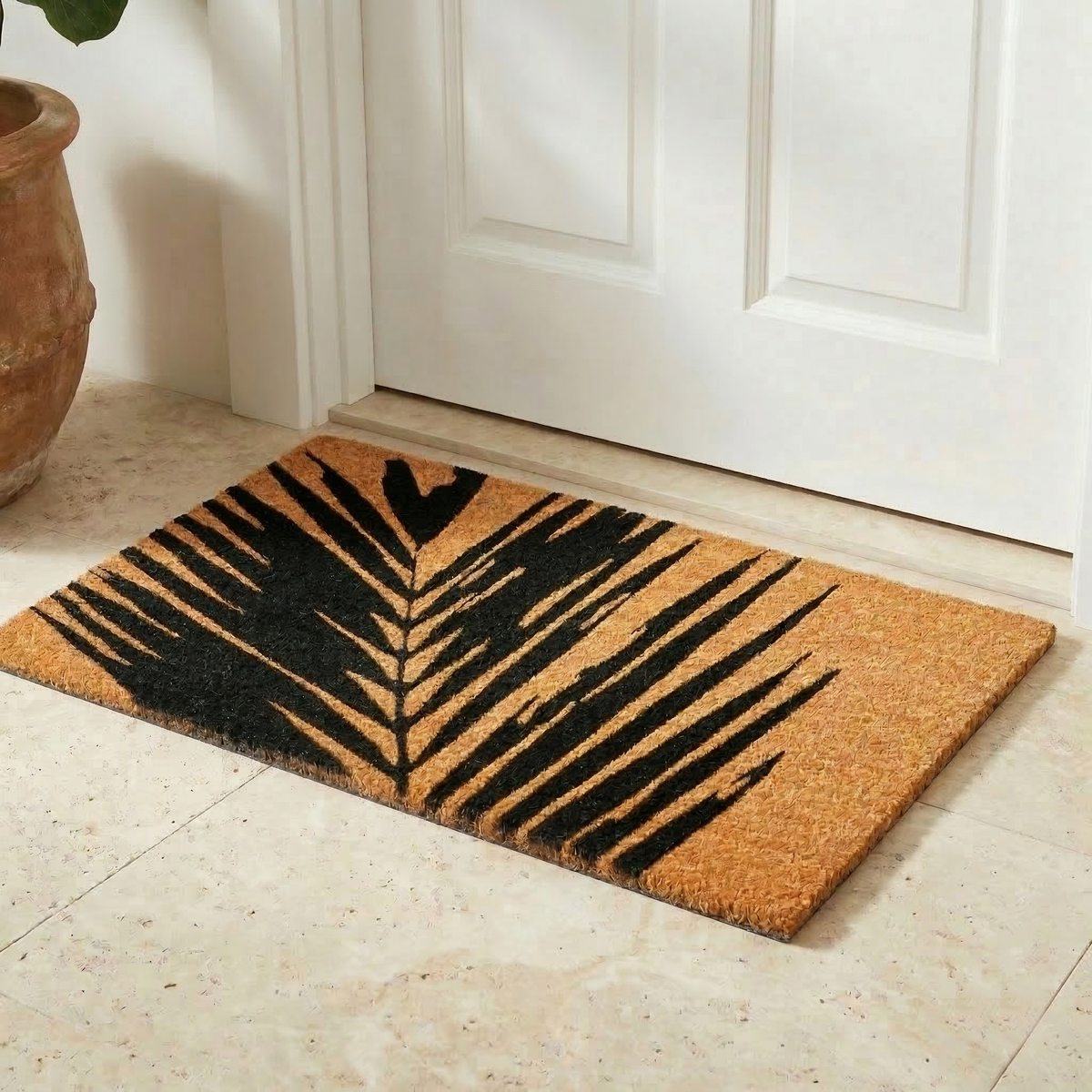 Summertime Palm Leaf Doormat, product view angle 4
