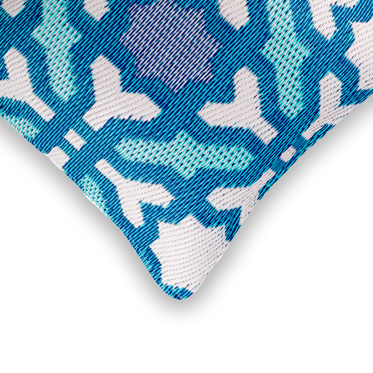 Multicolor Blue Outdoor Pillow, zipper and insert detail