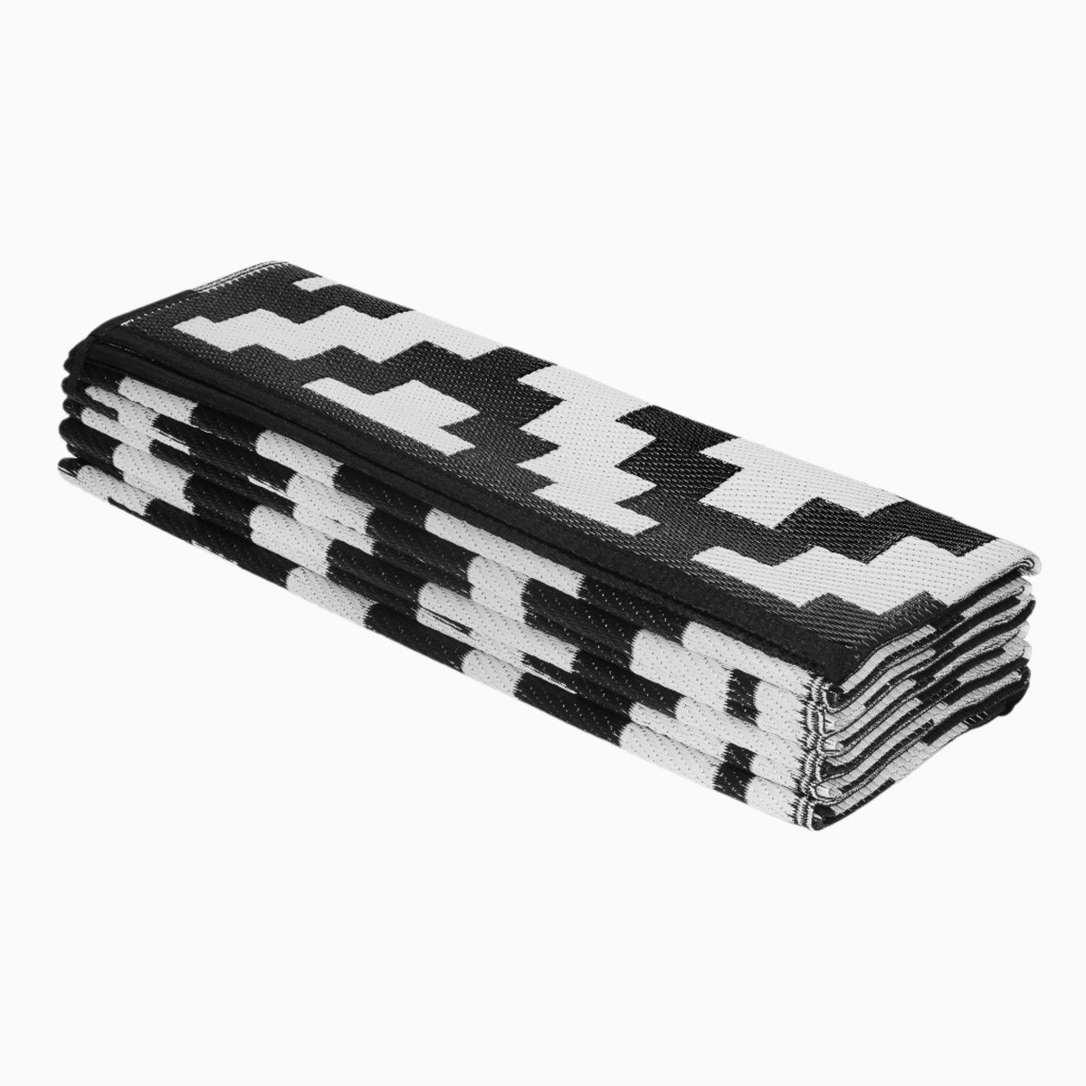Black & White Area Rug, folded corner detail