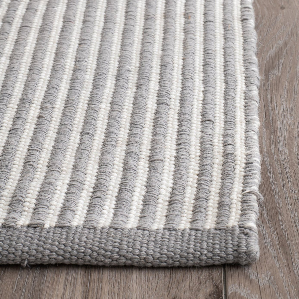 Gray Modern Outdoor Rug, close-up of weave texture