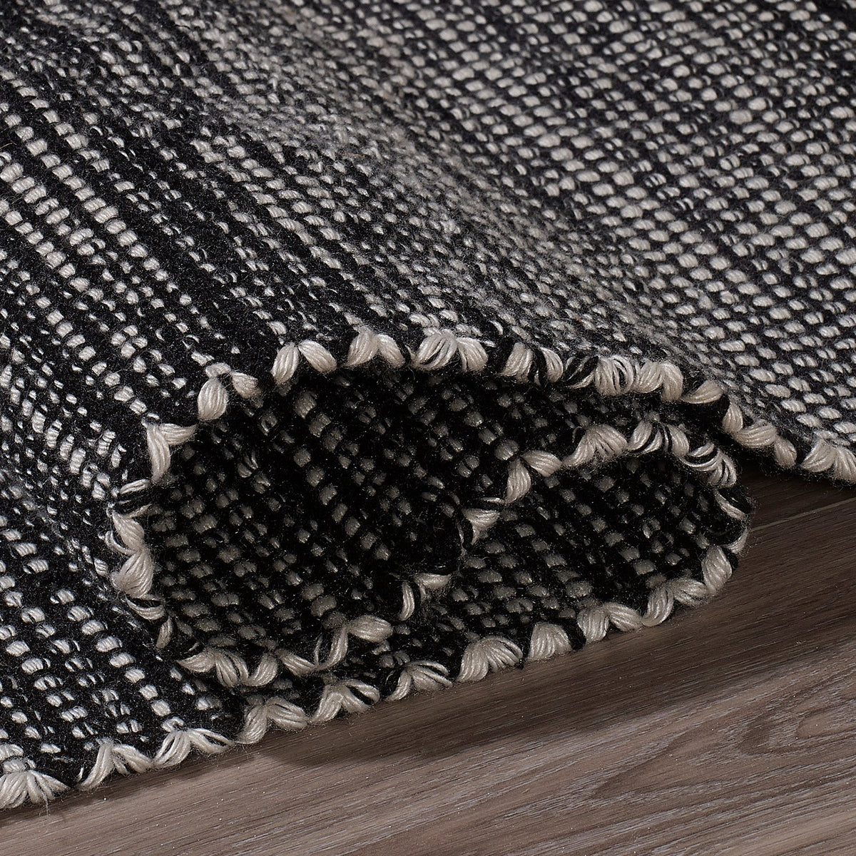 Black & White Outdoor Rug, close-up of pile texture