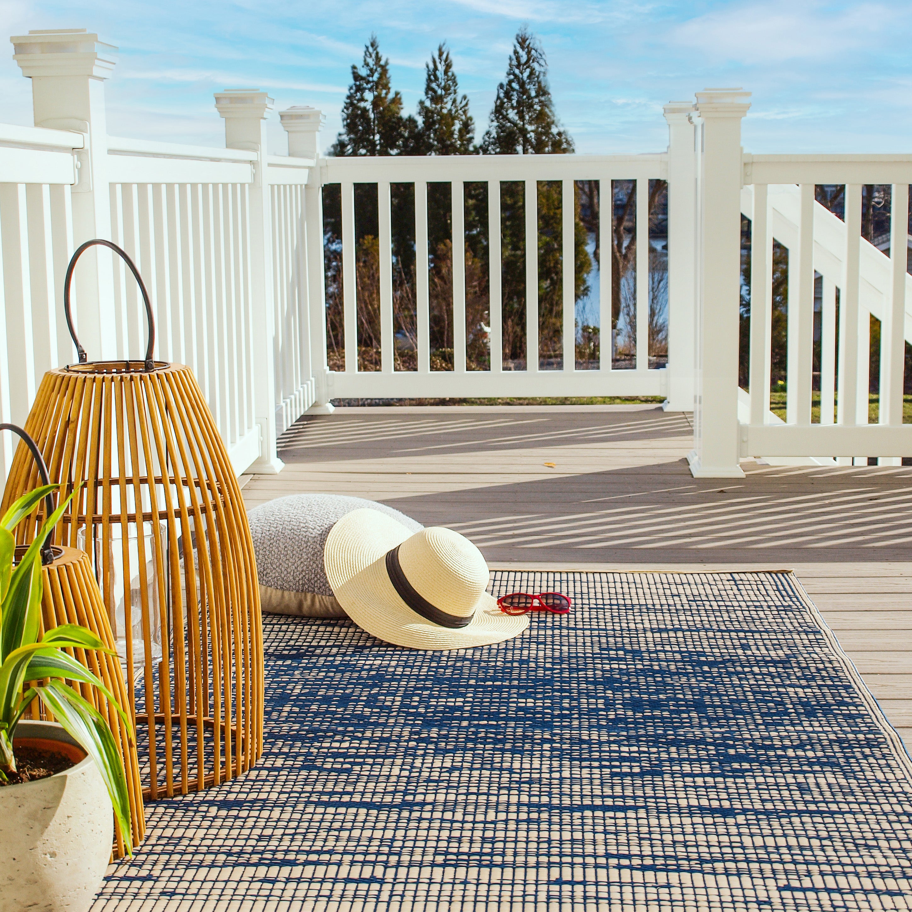 Fab Habitat Abstract Waterproof Recycled Plastic Outdoor Rug For Patio