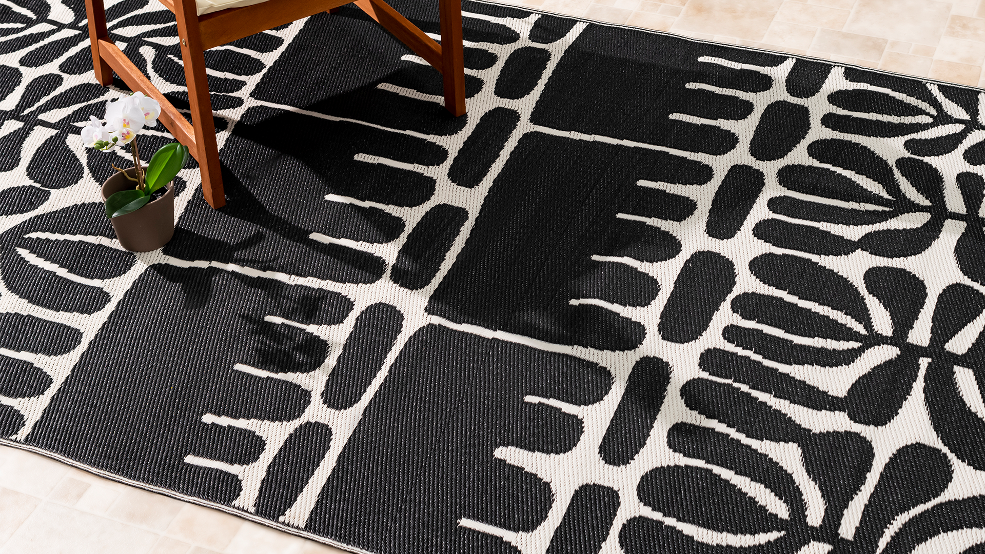 Fab Habitat  New Outdoor Promo Video - World Collection Rugs